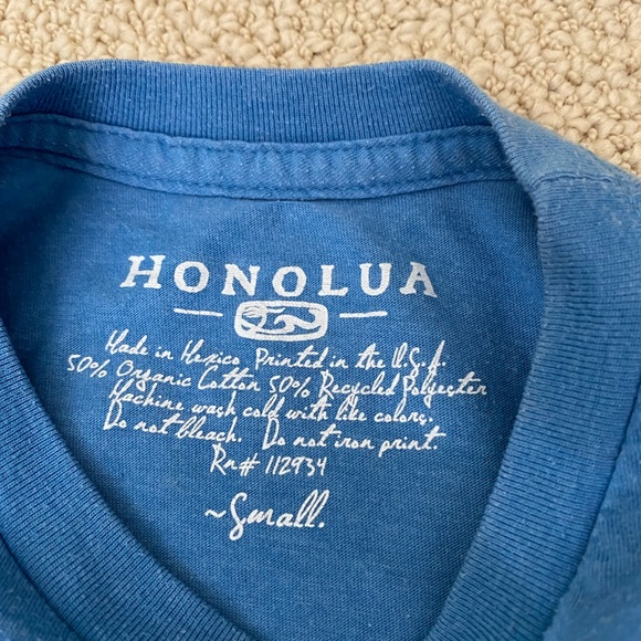 Honolulu surf company t-shirts. Selling as a lot, size small mens - Picture 2 of 2